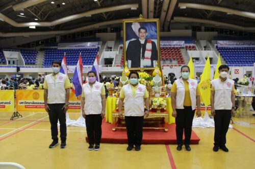 กิจกรรม รับวัคซีนป้องกัน COVID 19 เฉลิมพระเกียรติพระบาทสมเด็จพระเจ้าอยู่หัวในวโรกาสวันเฉลิมพระชนมพรรษา ณ ศูนย์รับวัคซีนธรรมศาสตร์รังสิต